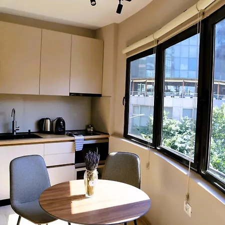 Apartamento Stylish In Tirana, 3b
